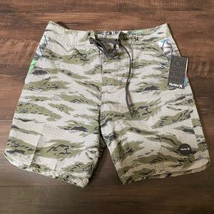 NWT Hurley Camo Shorts